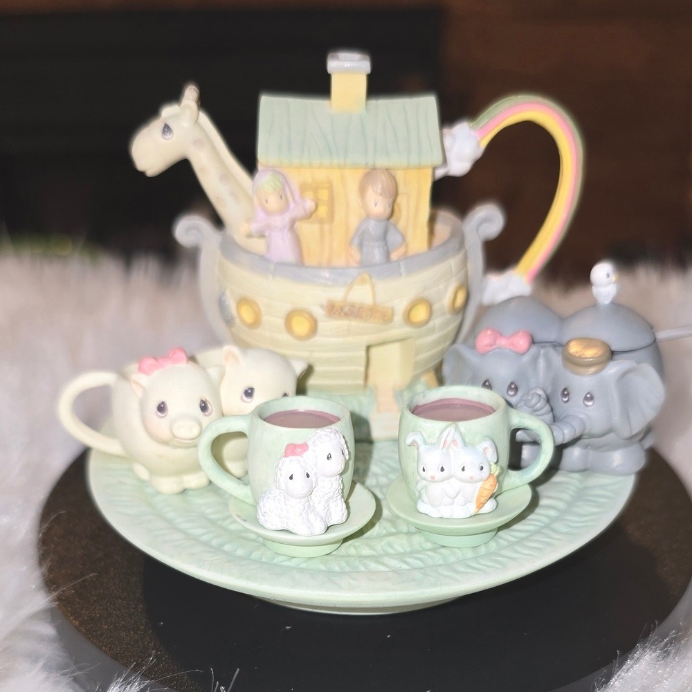 Precious Moments Enesco Noahs Ark Mini Tea Set 270121A Vintage Porcelain Animals